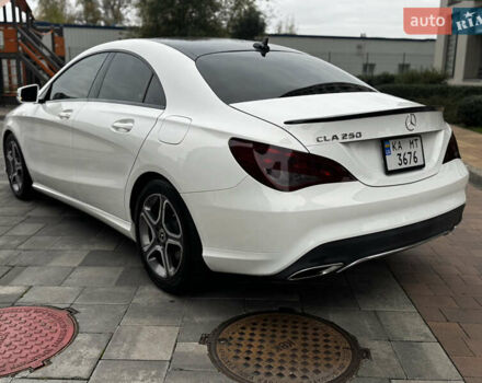Белый Мерседес ЦЛА-класс, объемом двигателя 2 л и пробегом 95 тыс. км за 17800 $, фото 6 на Automoto.ua