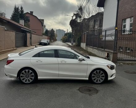 Белый Мерседес ЦЛА-класс, объемом двигателя 2 л и пробегом 105 тыс. км за 19900 $, фото 3 на Automoto.ua