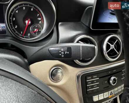 Белый Мерседес ЦЛА-класс, объемом двигателя 2 л и пробегом 95 тыс. км за 16999 $, фото 27 на Automoto.ua