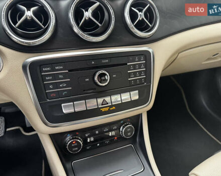 Белый Мерседес ЦЛА-класс, объемом двигателя 2 л и пробегом 95 тыс. км за 16999 $, фото 26 на Automoto.ua