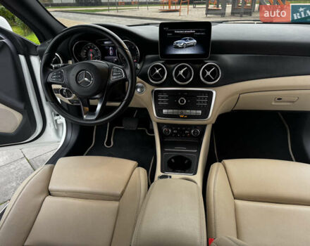 Белый Мерседес ЦЛА-класс, объемом двигателя 2 л и пробегом 95 тыс. км за 16999 $, фото 20 на Automoto.ua