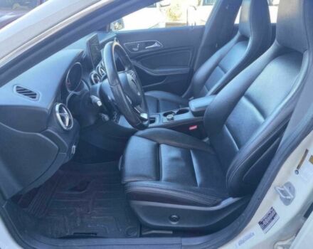 Белый Мерседес ЦЛА-класс, объемом двигателя 2 л и пробегом 31 тыс. км за 14200 $, фото 6 на Automoto.ua