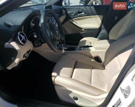 Белый Мерседес ЦЛА-класс, объемом двигателя 1.99 л и пробегом 96 тыс. км за 3900 $, фото 6 на Automoto.ua