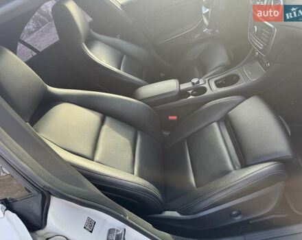 Белый Мерседес ЦЛА-класс, объемом двигателя 1.99 л и пробегом 79 тыс. км за 19700 $, фото 35 на Automoto.ua