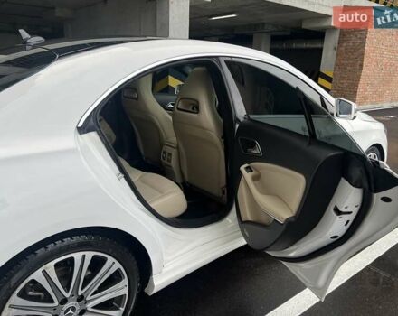 Белый Мерседес ЦЛА-класс, объемом двигателя 1.99 л и пробегом 67 тыс. км за 18000 $, фото 24 на Automoto.ua