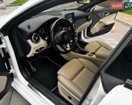 Белый Мерседес ЦЛА-класс, объемом двигателя 2 л и пробегом 95 тыс. км за 17800 $, фото 9 на Automoto.ua