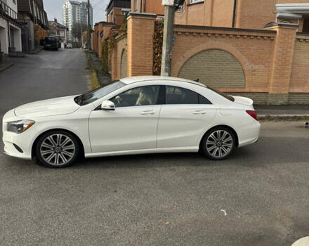 Белый Мерседес ЦЛА-класс, объемом двигателя 1.99 л и пробегом 105 тыс. км за 19900 $, фото 10 на Automoto.ua