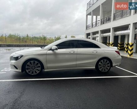 Белый Мерседес ЦЛА-класс, объемом двигателя 1.99 л и пробегом 67 тыс. км за 18000 $, фото 5 на Automoto.ua