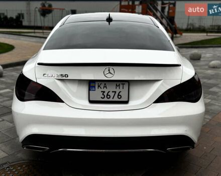 Белый Мерседес ЦЛА-класс, объемом двигателя 2 л и пробегом 95 тыс. км за 17800 $, фото 5 на Automoto.ua