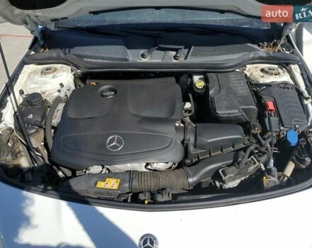 Белый Мерседес ЦЛА-класс, объемом двигателя 1.99 л и пробегом 96 тыс. км за 3900 $, фото 10 на Automoto.ua
