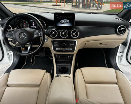 Белый Мерседес ЦЛА-класс, объемом двигателя 2 л и пробегом 95 тыс. км за 16999 $, фото 18 на Automoto.ua