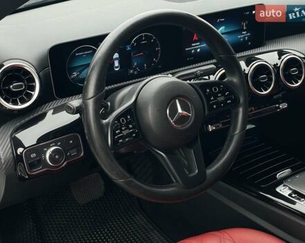 Мерседес ЦЛА-класс 2019 в Киеве на Automoto.ua Белый Мерседес ЦЛА-класс, объемом двигателя 1.46 л и пробегом 145 тыс. км за 31990 $, фото 27 на Automoto.ua