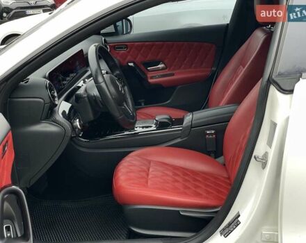 Мерседес ЦЛА-класс 2019 в Киеве на Automoto.ua Белый Мерседес ЦЛА-класс, объемом двигателя 1.46 л и пробегом 145 тыс. км за 31990 $, фото 23 на Automoto.ua
