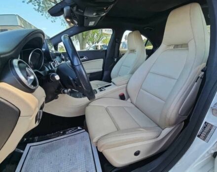 Білий Мерседес ЦЛА-клас, об'ємом двигуна 2 л та пробігом 50 тис. км за 12800 $, фото 8 на Automoto.ua