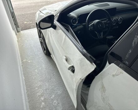 Белый Мерседес ЦЛА-класс, объемом двигателя 0 л и пробегом 89 тыс. км за 20698 $, фото 1 на Automoto.ua