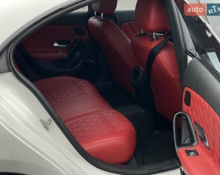 Мерседес ЦЛА-класс 2019 в Киеве на Automoto.ua Белый Мерседес ЦЛА-класс, объемом двигателя 1.46 л и пробегом 145 тыс. км за 31990 $, фото 16 на Automoto.ua