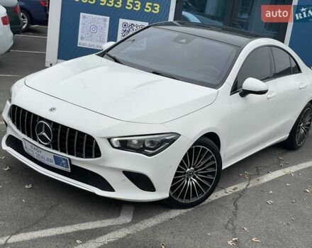Мерседес ЦЛА-класс 2019 в Киеве на Automoto.ua Белый Мерседес ЦЛА-класс, объемом двигателя 1.46 л и пробегом 145 тыс. км за 31990 $, фото 1 на Automoto.ua