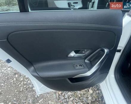 Білий Мерседес ЦЛА-клас, об'ємом двигуна 2 л та пробігом 89 тис. км за 30210 $, фото 12 на Automoto.ua