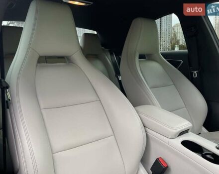 Белый Мерседес ЦЛА-класс, объемом двигателя 1.99 л и пробегом 95 тыс. км за 20800 $, фото 35 на Automoto.ua