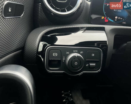 Белый Мерседес ЦЛА-класс, объемом двигателя 1.33 л и пробегом 67 тыс. км за 33000 $, фото 18 на Automoto.ua