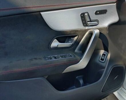 Белый Мерседес ЦЛА-класс, объемом двигателя 1.99 л и пробегом 55 тыс. км за 32000 $, фото 9 на Automoto.ua