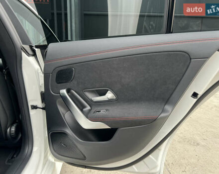 Мерседес ЦЛА-класс 2025 в Киеве на Automoto.ua Белый Мерседес ЦЛА-класс, объемом двигателя 1.95 л и пробегом 1 тыс. км за 65000 $, фото 54 на Automoto.ua