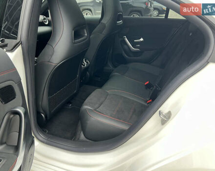 Мерседес ЦЛА-класс 2025 в Киеве на Automoto.ua Белый Мерседес ЦЛА-класс, объемом двигателя 1.95 л и пробегом 1 тыс. км за 65000 $, фото 64 на Automoto.ua