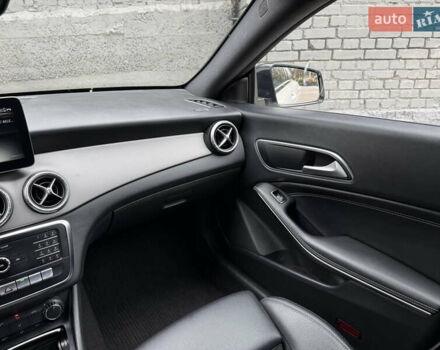 Белый Мерседес ЦЛА-класс, объемом двигателя 2.14 л и пробегом 136 тыс. км за 20500 $, фото 18 на Automoto.ua