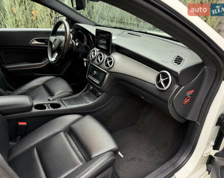 Белый Мерседес ЦЛА-класс, объемом двигателя 2.14 л и пробегом 136 тыс. км за 20500 $, фото 31 на Automoto.ua