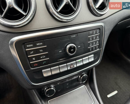 Белый Мерседес ЦЛА-класс, объемом двигателя 2.14 л и пробегом 136 тыс. км за 20500 $, фото 26 на Automoto.ua