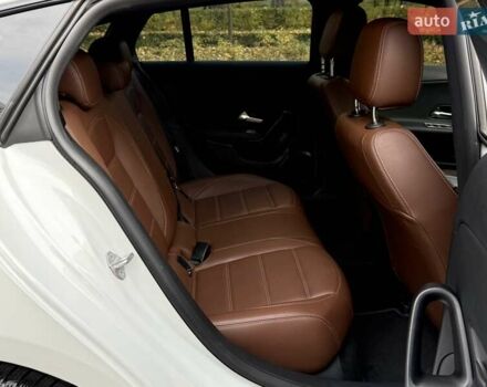 Белый Мерседес ЦЛА-класс, объемом двигателя 2 л и пробегом 160 тыс. км за 25950 $, фото 76 на Automoto.ua