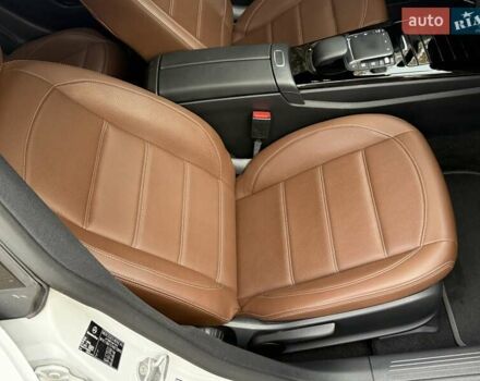 Белый Мерседес ЦЛА-класс, объемом двигателя 2 л и пробегом 160 тыс. км за 25950 $, фото 83 на Automoto.ua