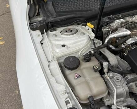 Белый Мерседес ЦЛА-класс, объемом двигателя 2 л и пробегом 160 тыс. км за 25950 $, фото 49 на Automoto.ua