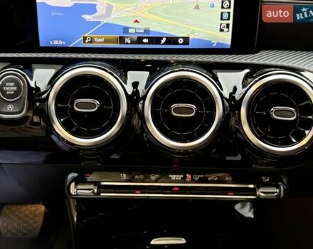 Белый Мерседес ЦЛА-класс, объемом двигателя 2 л и пробегом 160 тыс. км за 25950 $, фото 90 на Automoto.ua