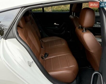 Белый Мерседес ЦЛА-класс, объемом двигателя 2 л и пробегом 160 тыс. км за 25950 $, фото 75 на Automoto.ua