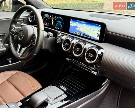 Белый Мерседес ЦЛА-класс, объемом двигателя 2 л и пробегом 160 тыс. км за 25950 $, фото 86 на Automoto.ua