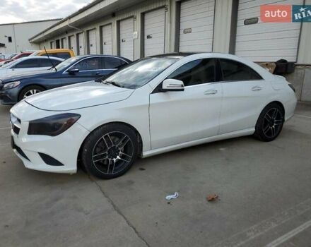 Белый Мерседес ЦЛА-класс, объемом двигателя 1.99 л и пробегом 72 тыс. км за 3000 $, фото 1 на Automoto.ua