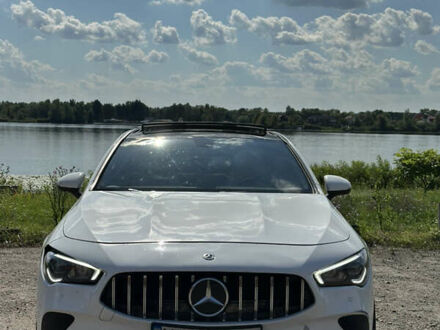 Мерседес ЦЛА-класс 2019 в Киеве на Automoto.ua Белый Мерседес ЦЛА-класс, объемом двигателя 1.99 л и пробегом 69 тыс. км за 35500 $, фото 1 на Automoto.ua