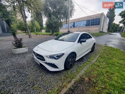Мерседес ЦЛА-класс 2024 в Киеве на Automoto.ua Белый Мерседес ЦЛА-класс, объемом двигателя 2 л и пробегом 1 тыс. км за 49700 $, фото 1 на Automoto.ua