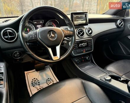 Черный Мерседес ЦЛА-класс, объемом двигателя 1.99 л и пробегом 195 тыс. км за 12499 $, фото 8 на Automoto.ua