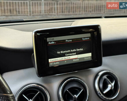 Черный Мерседес ЦЛА-класс, объемом двигателя 1.99 л и пробегом 195 тыс. км за 12499 $, фото 48 на Automoto.ua