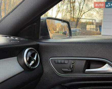 Черный Мерседес ЦЛА-класс, объемом двигателя 1.99 л и пробегом 195 тыс. км за 12499 $, фото 52 на Automoto.ua