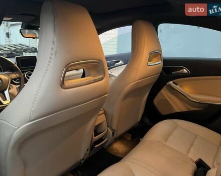 Чорний Мерседес ЦЛА-клас, об'ємом двигуна 2 л та пробігом 82 тис. км за 10900 $, фото 29 на Automoto.ua