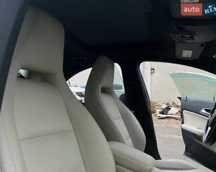 Чорний Мерседес ЦЛА-клас, об'ємом двигуна 2 л та пробігом 82 тис. км за 10900 $, фото 27 на Automoto.ua