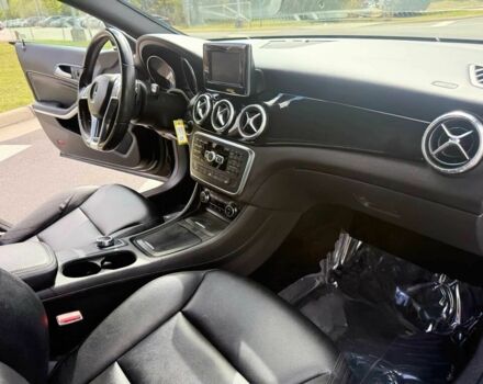 Чорний Мерседес ЦЛА-клас, об'ємом двигуна 2 л та пробігом 88 тис. км за 2800 $, фото 7 на Automoto.ua