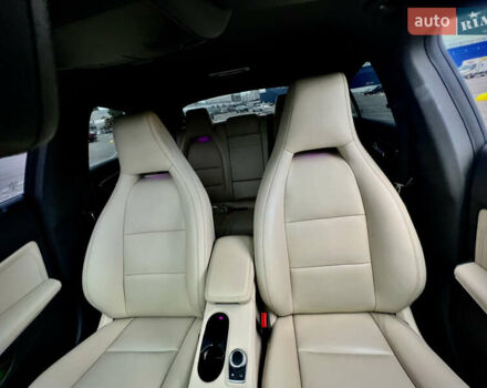 Черный Мерседес ЦЛА-класс, объемом двигателя 2 л и пробегом 150 тыс. км за 15900 $, фото 45 на Automoto.ua