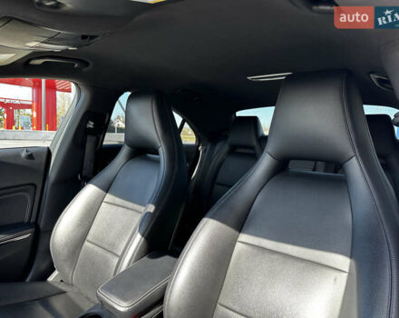 Чорний Мерседес ЦЛА-клас, об'ємом двигуна 1.99 л та пробігом 120 тис. км за 17500 $, фото 5 на Automoto.ua