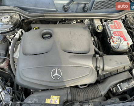 Чорний Мерседес ЦЛА-клас, об'ємом двигуна 1.99 л та пробігом 197 тис. км за 13900 $, фото 35 на Automoto.ua