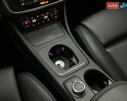 Черный Мерседес ЦЛА-класс, объемом двигателя 1.99 л и пробегом 85 тыс. км за 22990 $, фото 32 на Automoto.ua