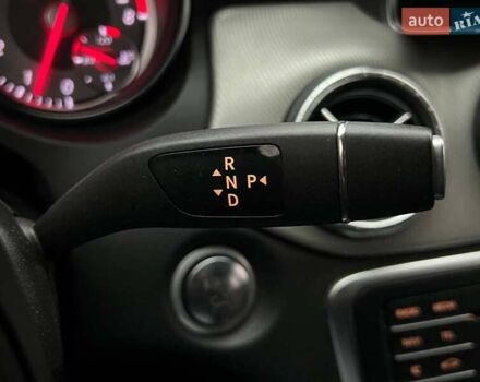 Черный Мерседес ЦЛА-класс, объемом двигателя 1.99 л и пробегом 85 тыс. км за 22990 $, фото 24 на Automoto.ua